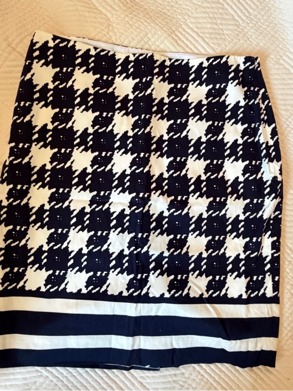 The Limited Black & White Houndstooth Pencil Skirt